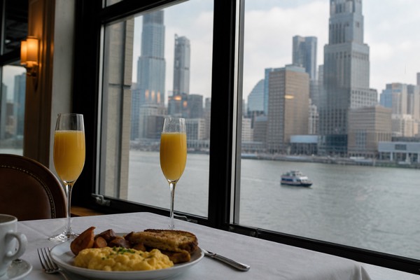 Bateaux Premier Bottomless Mimosa Brunch Cruise